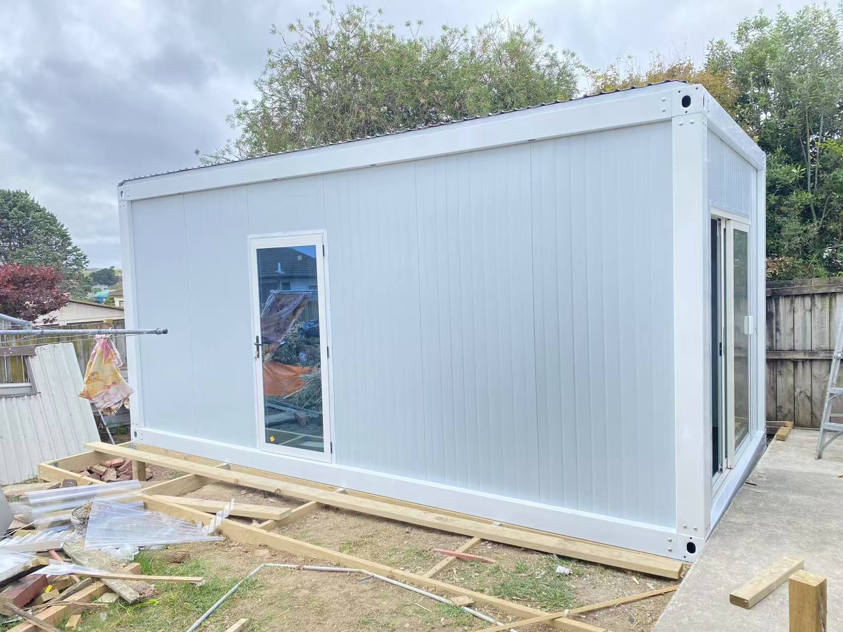 MEDIUM CABIN 6 x 3 m Classic Cabin XIII