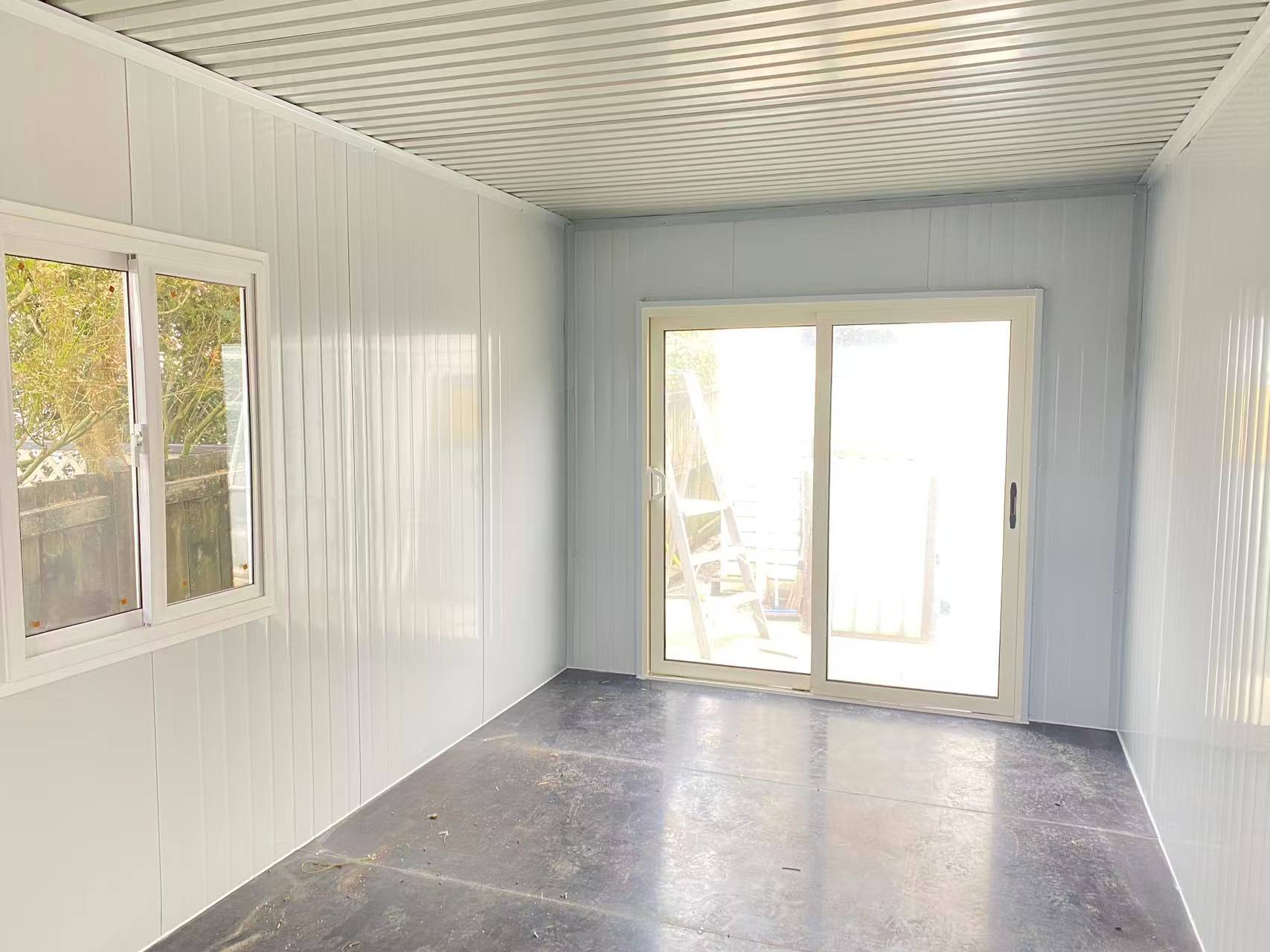 MEDIUM CABIN 6 x 3 m Classic Cabin XIII