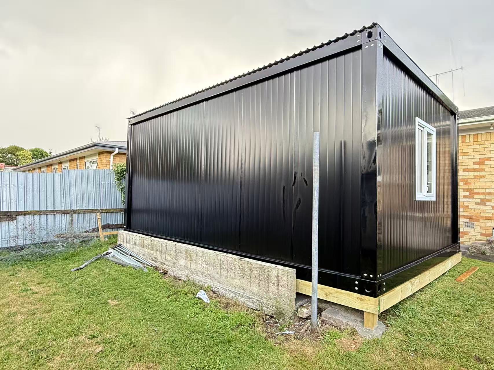 LARGE CABIN 6 x 4 m Classic Cabins XVII