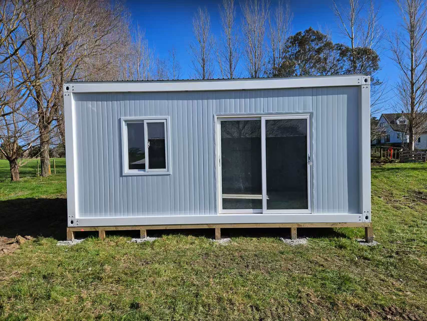 LARGE CABIN  6 x 4 m CLASSIC CABINS