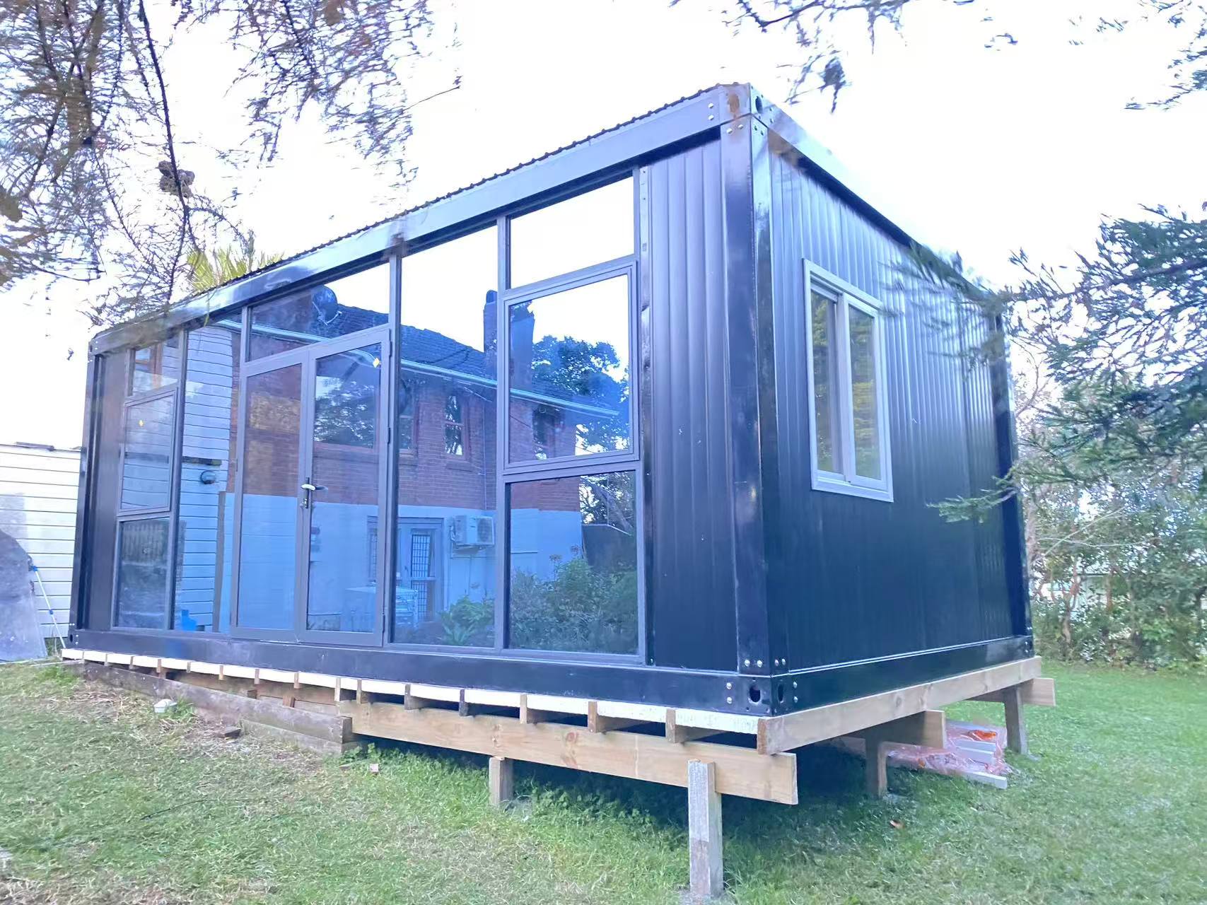 LARGE CABIN  7 x 4 m GW VI