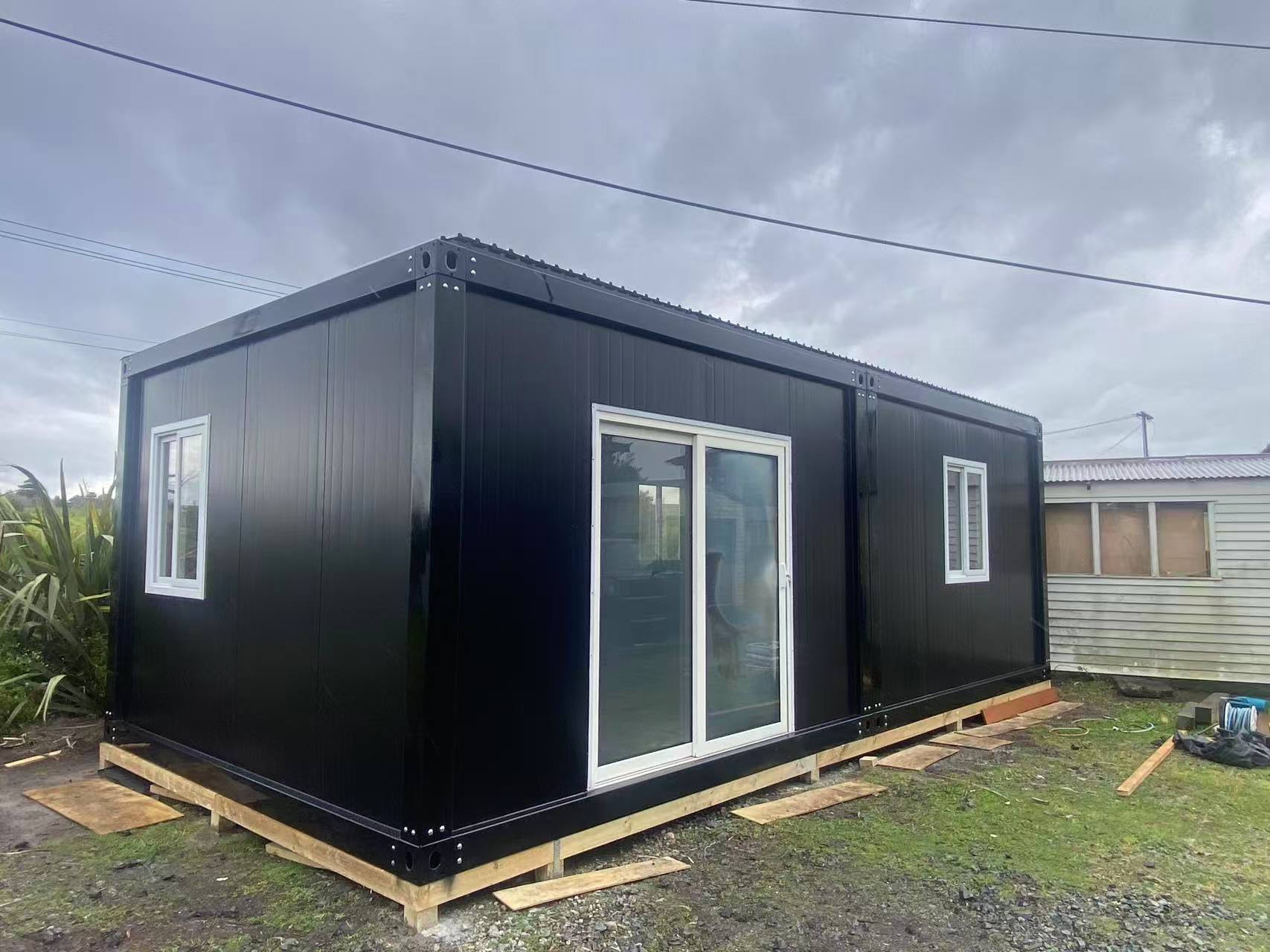 MODULAR CABIN 8 x 4 m