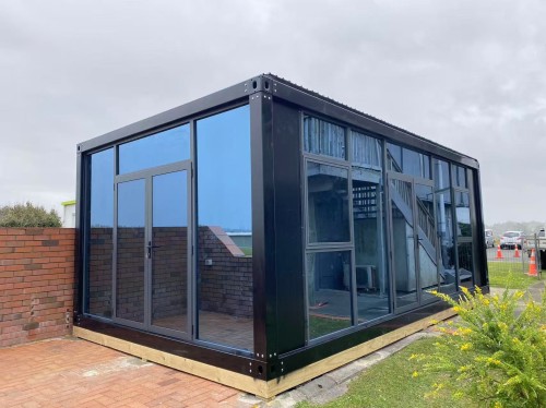 LARGE CABIN  7 x 4 m GW III