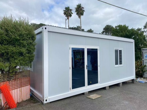 LARGE CABIN  7 x 4 m GW IV