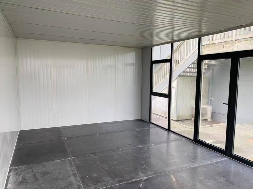 LARGE CABIN  7 x 4 m GW III
