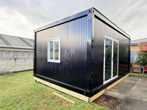 LARGE CABIN 6 x 4 m Classic Cabins XVII